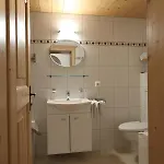 Kasperbauer *