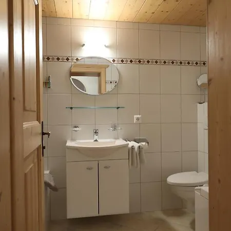 Kasperbauer *